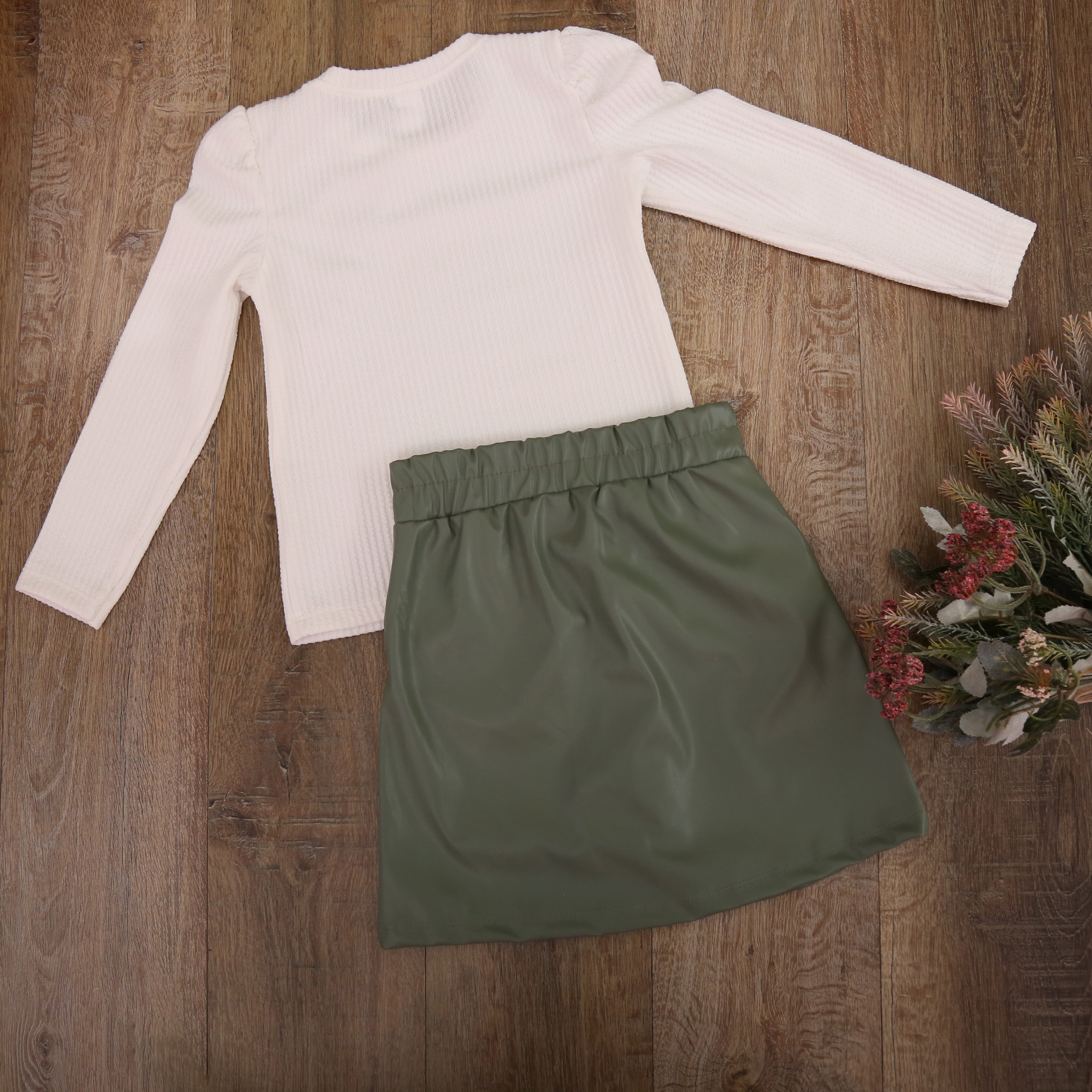Chic Pearl Top & Leather Skirt Set Green - Kids Girls (2PCs)
