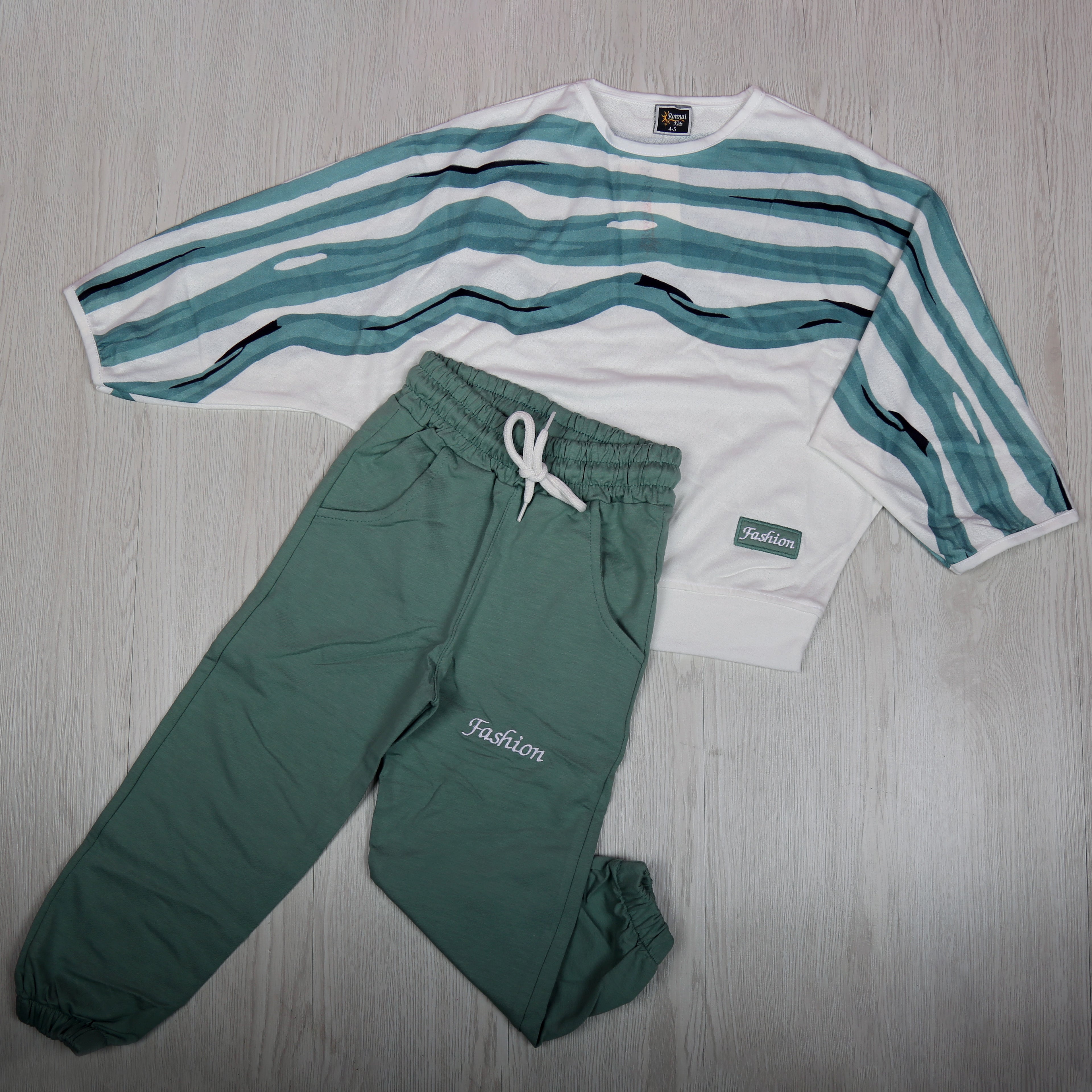 Stylish "Fashion" Loungewear Outfit Set Sage Green  - Kids Girls (2PCs)