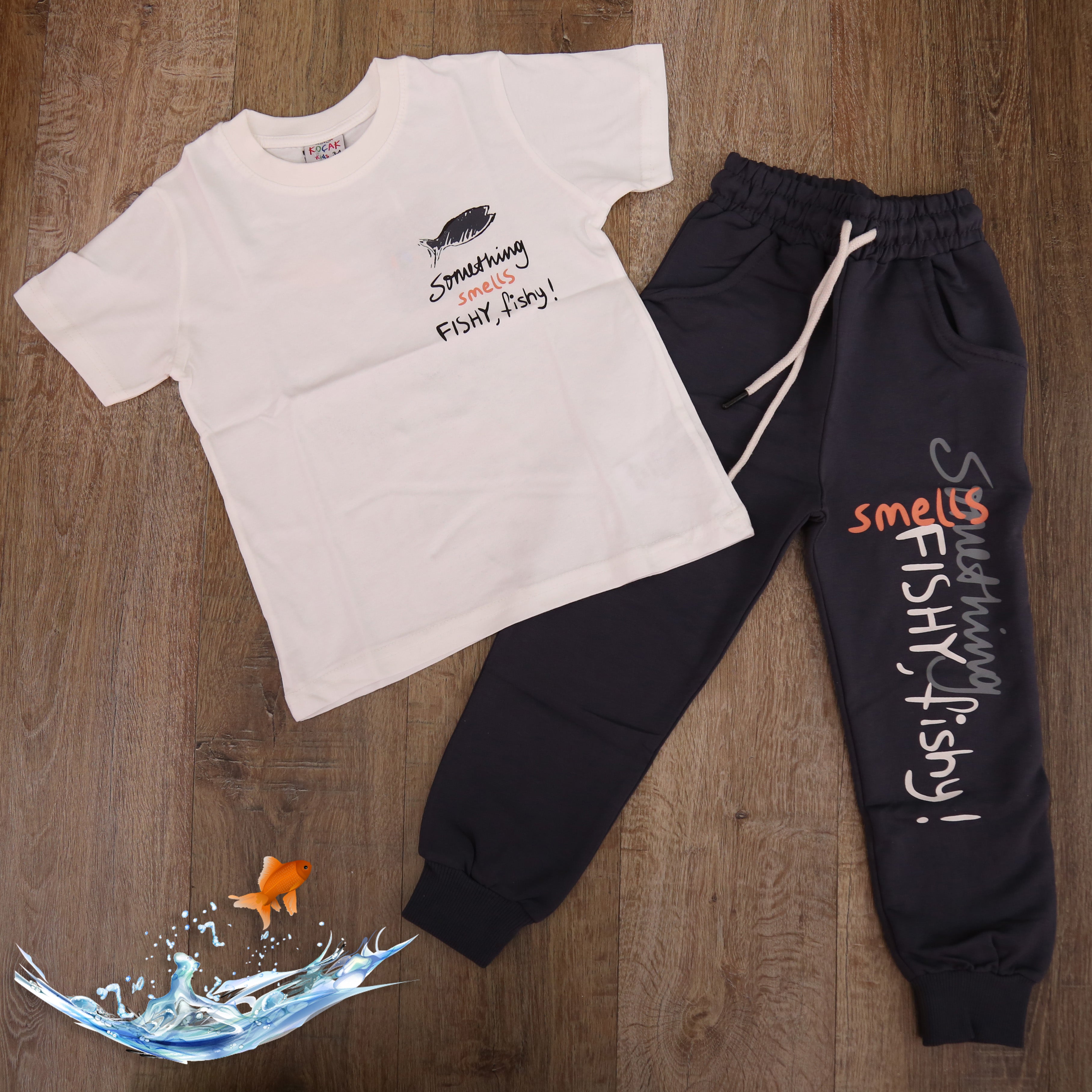 "Something Smells Fishy" Kids' Outfit Set (Black) - Kids Boys (2PCs)
