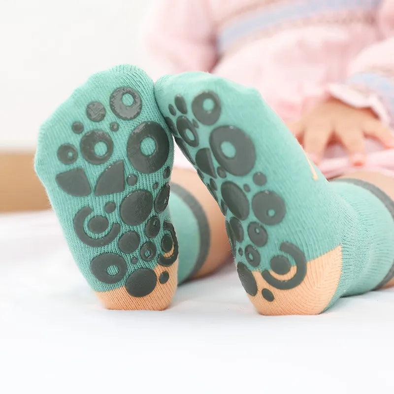 Floor Middle Socks - Kids/ Toddler Girl & Boy - Novo Kids