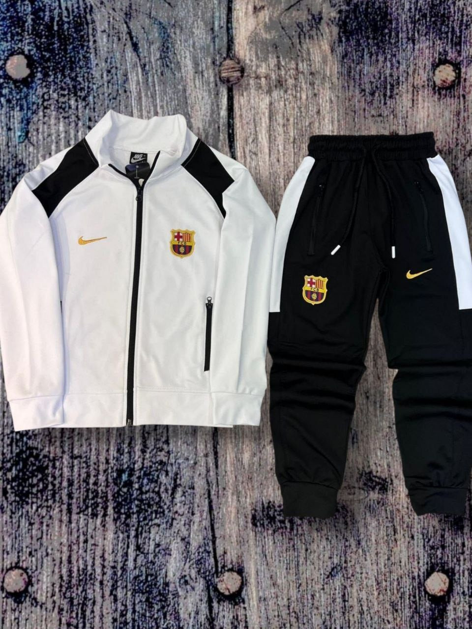 Barcelona FC  Tracksuits - Kids/Teen Boys (2PCs)