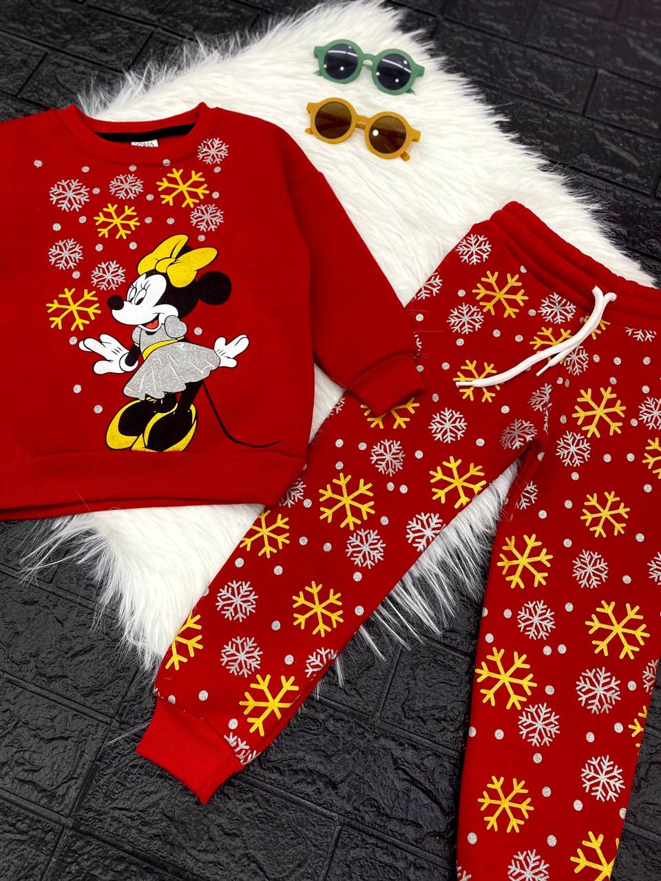 Christmas Minnie Mouse Kids' Sweater and Pants Set - Kids Girls (2-8Y)