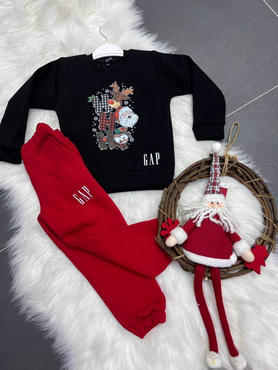 GAP Winter Christmas Black and Red Set Reindeer and Snowman Print - Kids Boys/Girls (3-12Y)