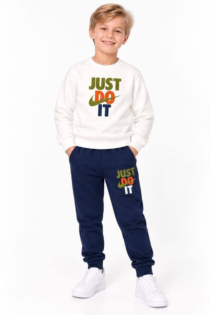 Nike "Just Do It" Sweatshirt andJogger Set  Kids Boys (3 -12Y)