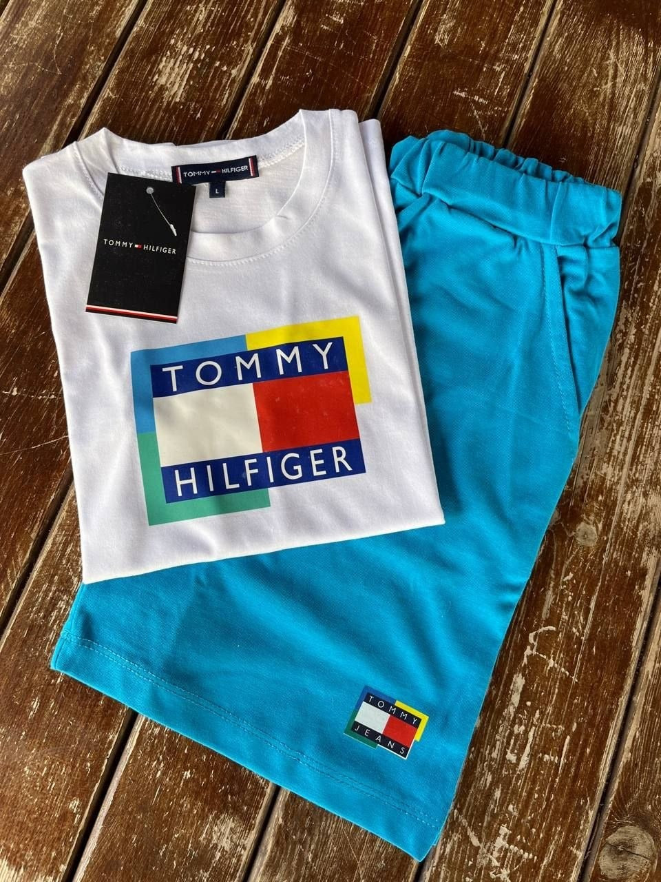 TOMMY Kids Classic Color block Tee and Blue Shorts Set –– Kids Boys (Ages 3 to 12)