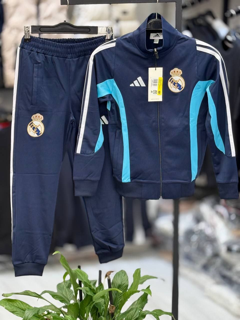 Real Madrid Dark Blue Tracksuits set - Kids/Teen Boys (7-16Y)