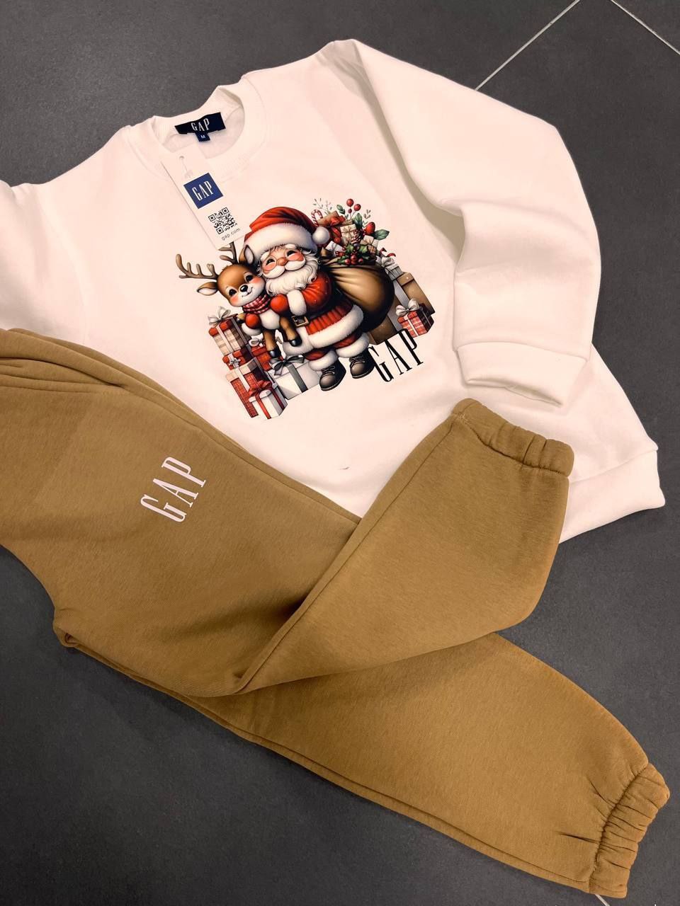 GAP Christmas Santa and Reindeer White and Beige Tracksuit Set - Kids Boys/Girls (3-12Y)